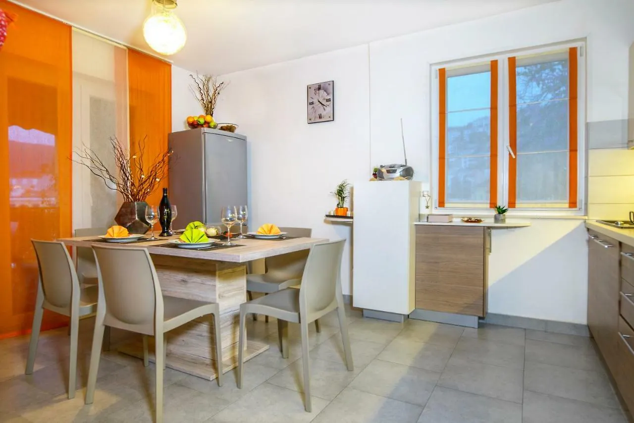 Carli Apartment Rabac 0*,